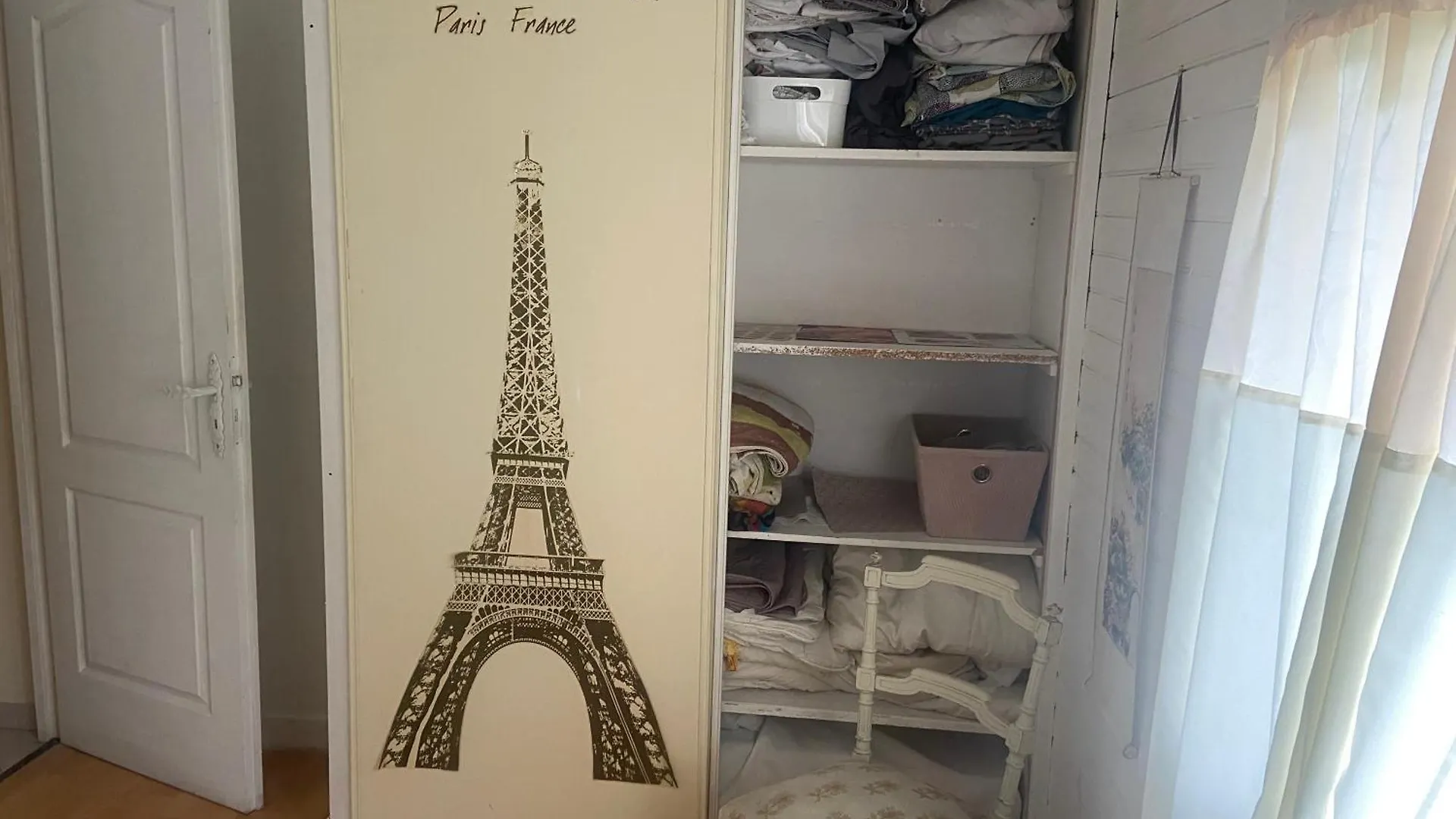 Homestay Plim Cie 2 Chambres, Sde A L'Etage Chaponost
