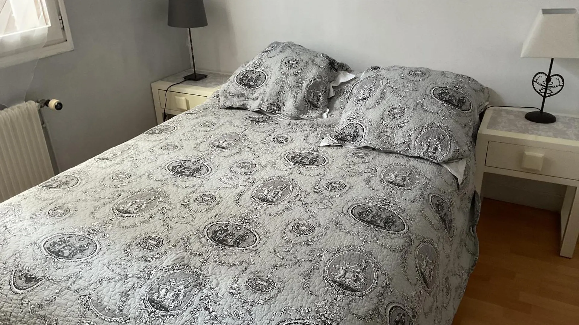 Plim Cie 2 Chambres, Sde A L'Etage Chaponost 0*,  Francie
